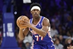 近5位单场砍35+5+10的新秀：乔丹 詹姆斯 库里 特雷&middot;杨 埃奇库姆