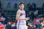 全队最佳！艾孜麦提13中7空砍20分6板1断&5前场板