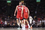 申京：为谢泼德等队友自豪 0-3落后时我们发誓让湖人付出代价