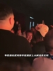 文班：仇恨我记住了！布伦森在夺冠派对大喊法克文班举杯庆祝😂